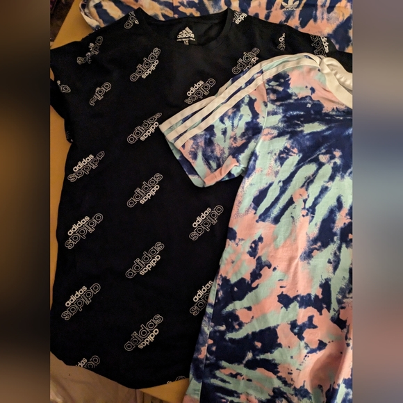 Women's Adidas tshirt bundle (5) - Picture 3 of 4